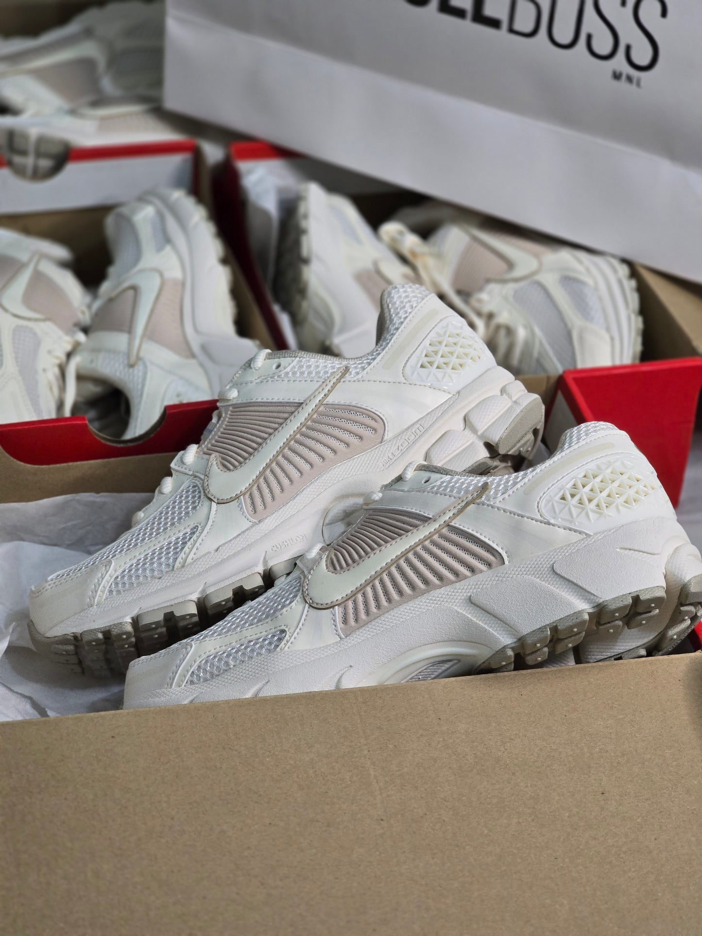 Nike Zoom Vomero 5 "Sail Light Orewood"