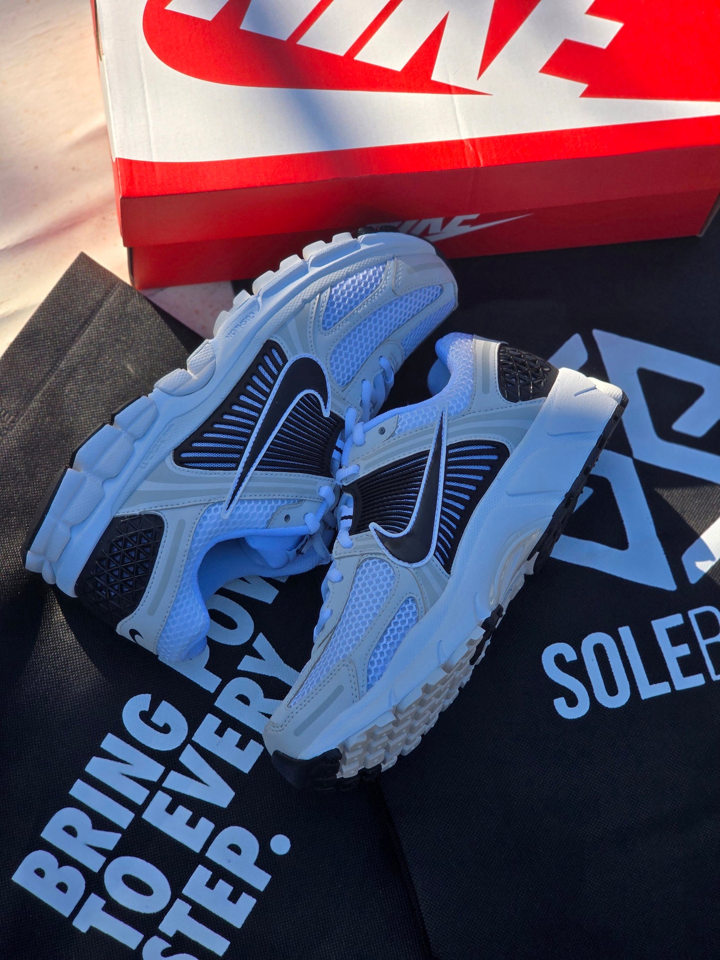 Nike Zoom Vomero 5 "Panda"