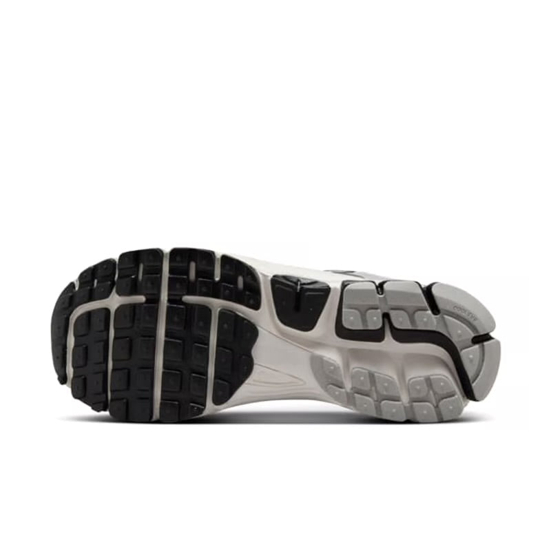 Nike Zoom Vomero 5 "Photon Dust Black"