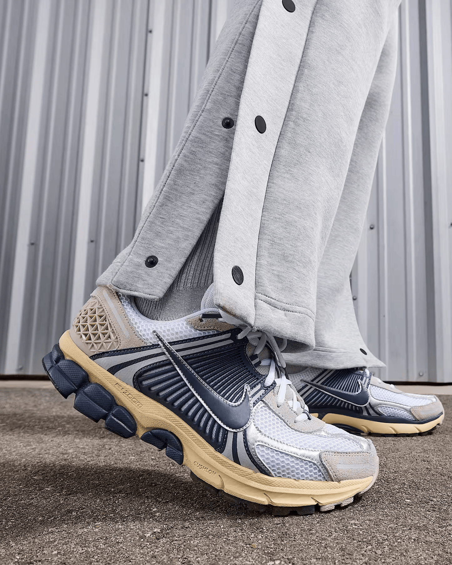 Nike Zoom Vomero 5 "Thunder Cream"