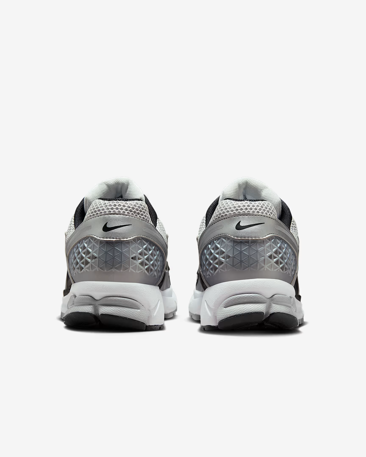 Nike Zoom Vomero 5 "Metallic Silver Black"
