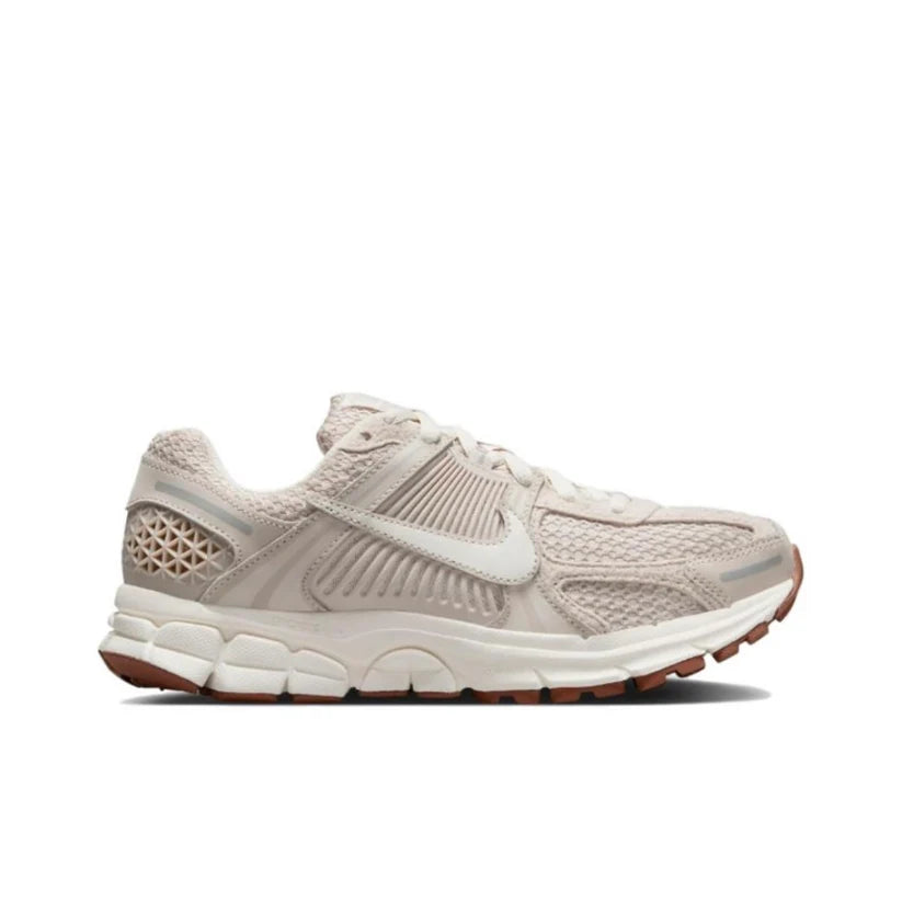Nike Zoom Vomero 5 "Light Orewood Brown"