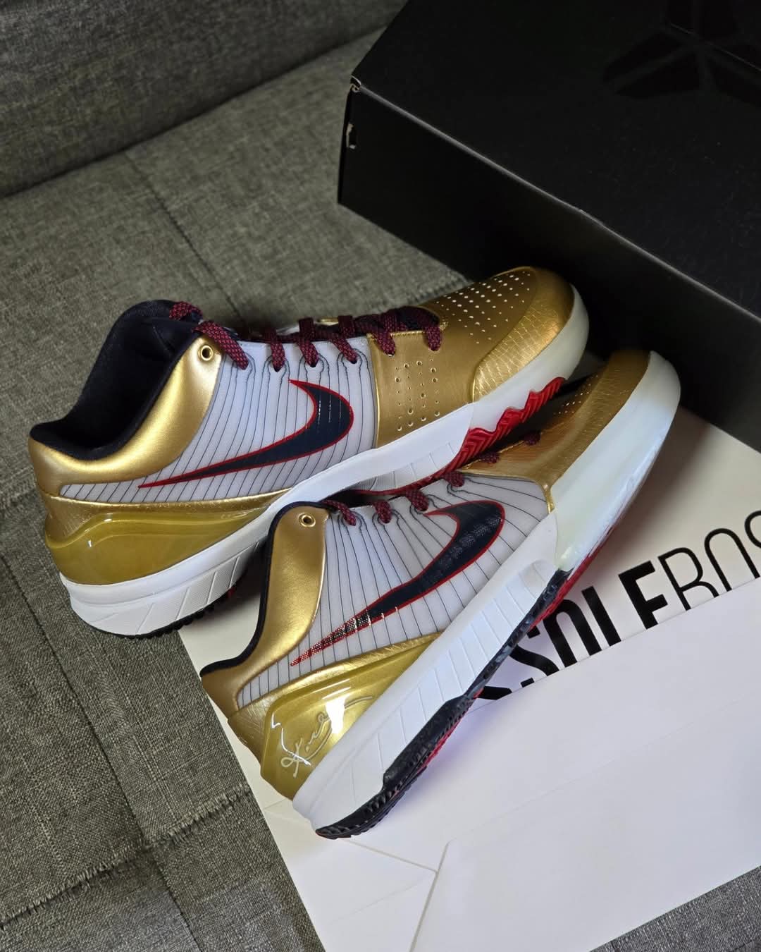 Nike Kobe 4 Protro "Gold Medal"
