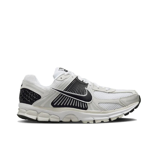 Nike Zoom Vomero 5 "Panda"