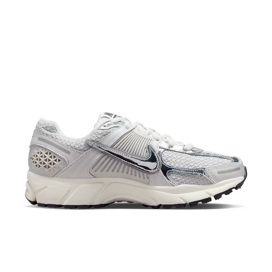 Nike Zoom Vomero 5 "Photon Dust Metallic Silver"
